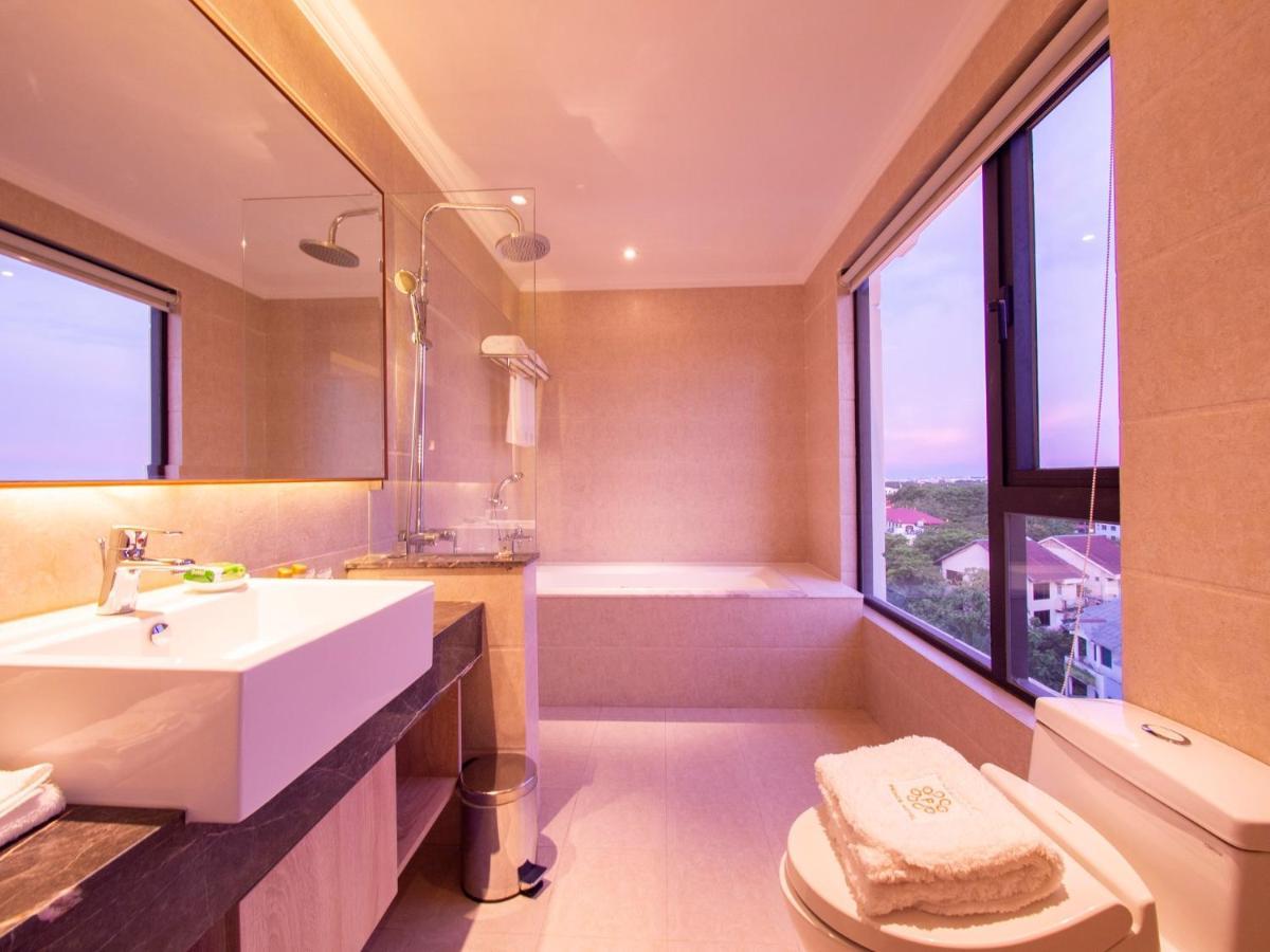 Prince Hotel Янгон Екстер'єр фото