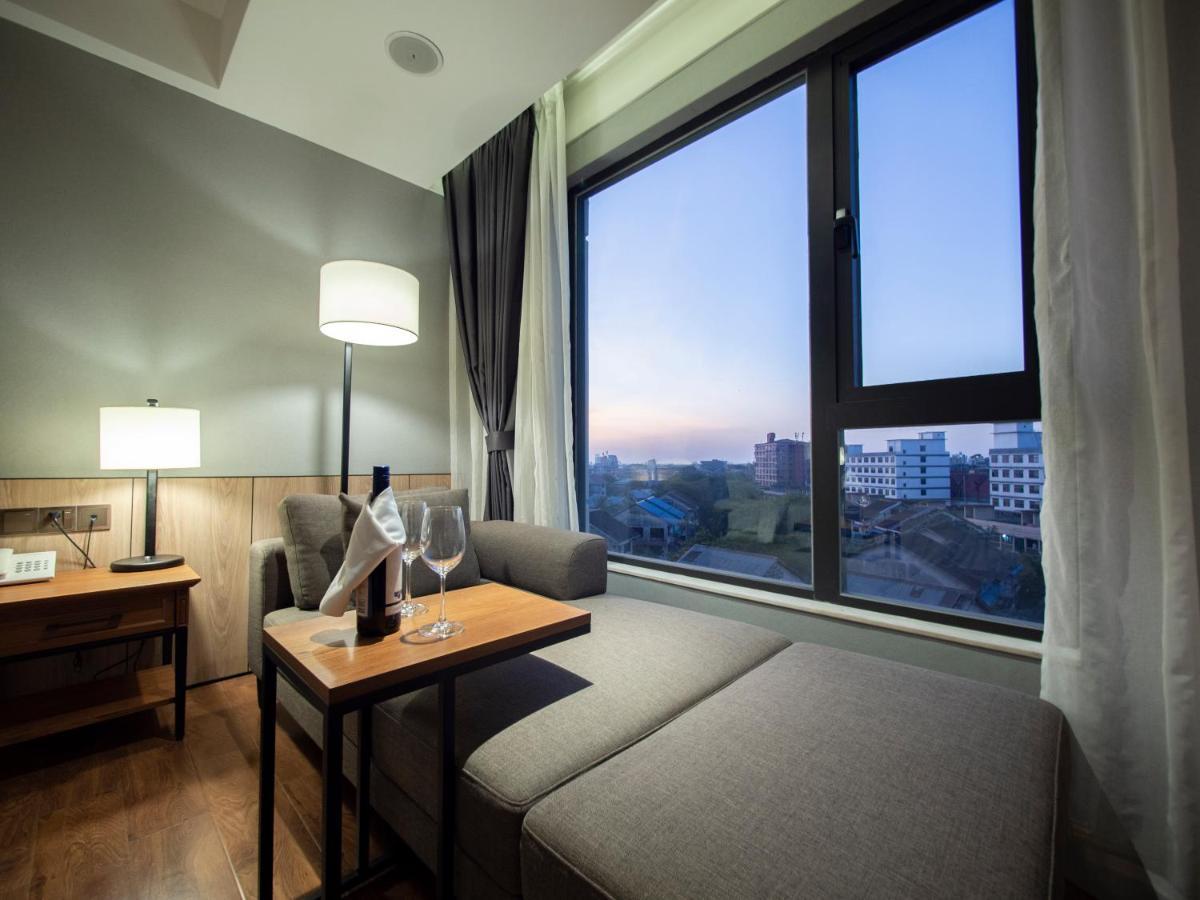 Prince Hotel Янгон Екстер'єр фото
